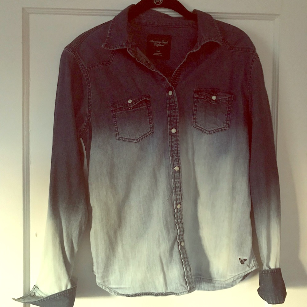 American Eagle ombré denim long-sleeved shirt